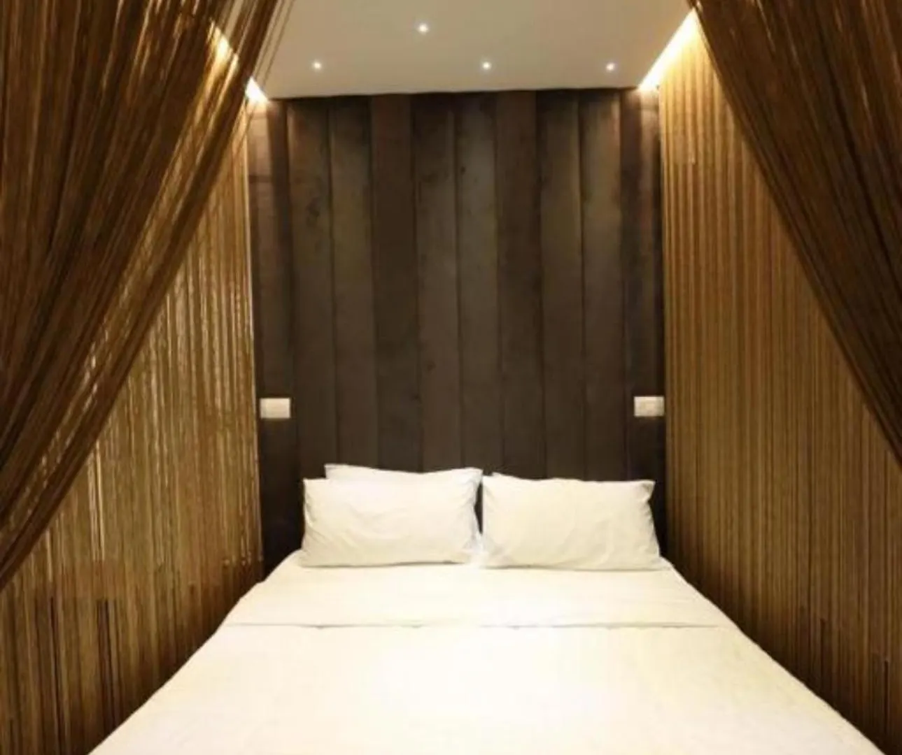 Hotel Foga Hebrus Ksamil 4*,